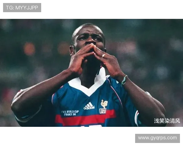 欧麦尔足球明星的辉煌历程与未来展望:从绿茵场到全球舞台的传奇之路